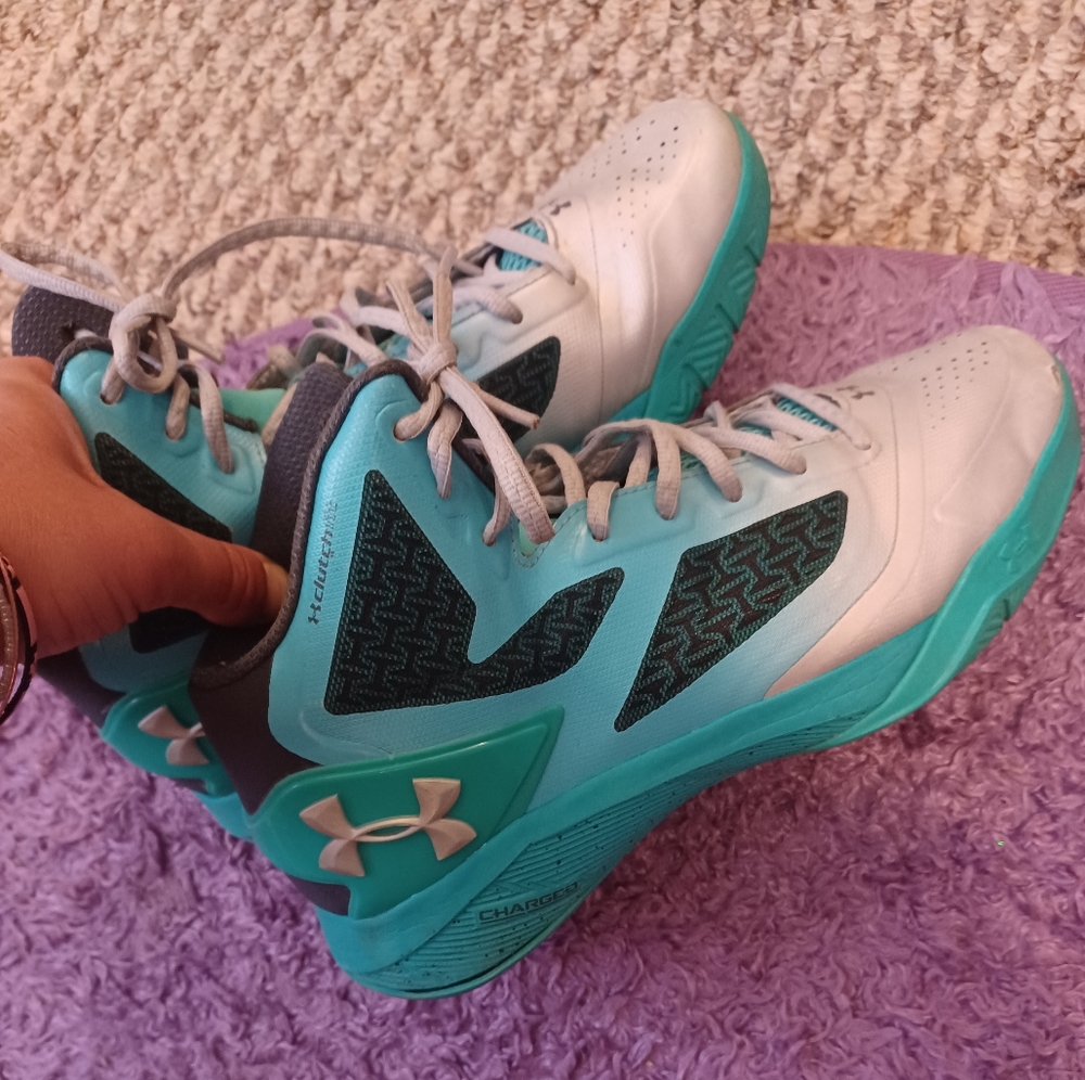 Mens Under Armour e24 Clutch Fit High Top Shoes